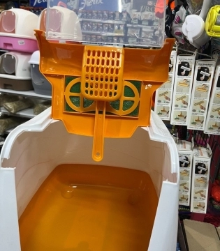 Pişik üçün bio-tualet